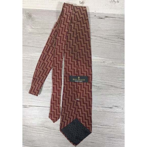 Bill Blass Black Label Men's Silk Tie 59" X 4" Burgundy w/ Yellow Geometric - Picture 2 of 5